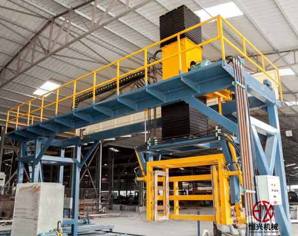 毛(mao)坯翻轉吊(diào)具-免蒸泡(pao)沫混凝土(tu)砌塊生産(chan)線設備